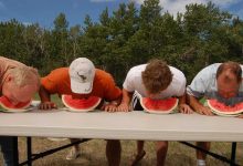 قاتل يتجنب مشاهدة مقطع يوثق جريمته المروعة (فيديو)