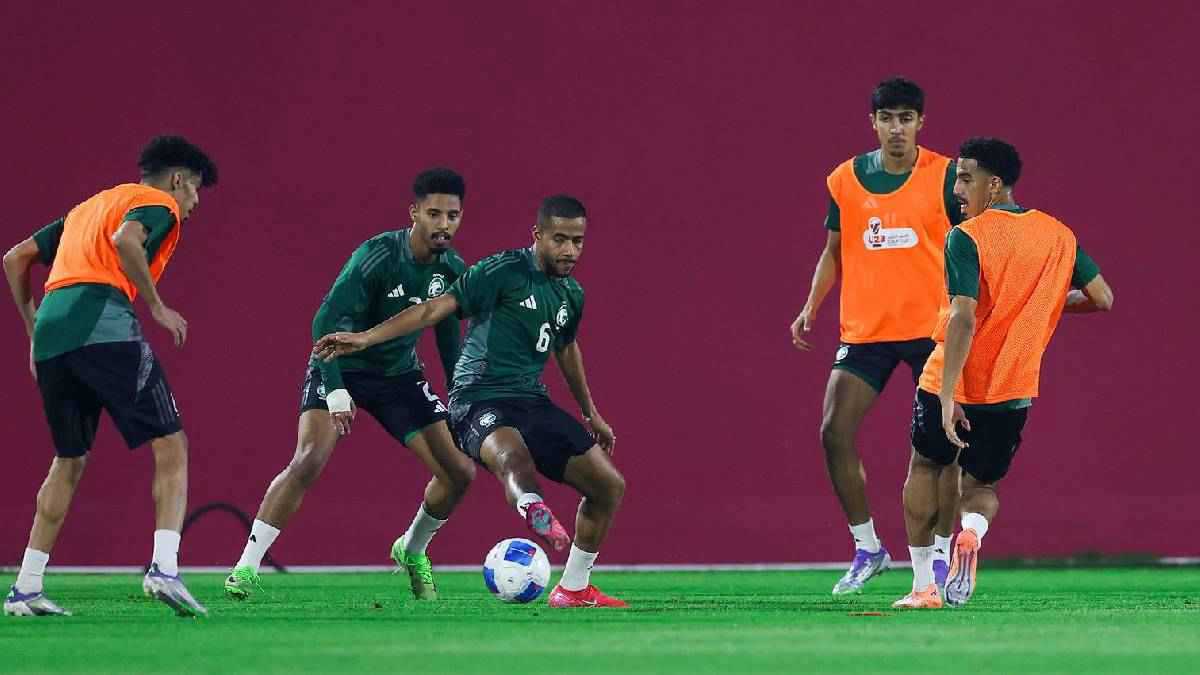 زلزل عرش الأسطورة.. ماذا يحتاج مبابي لتحطيم الرقم التاريخي لكريستيانو رونالدو؟