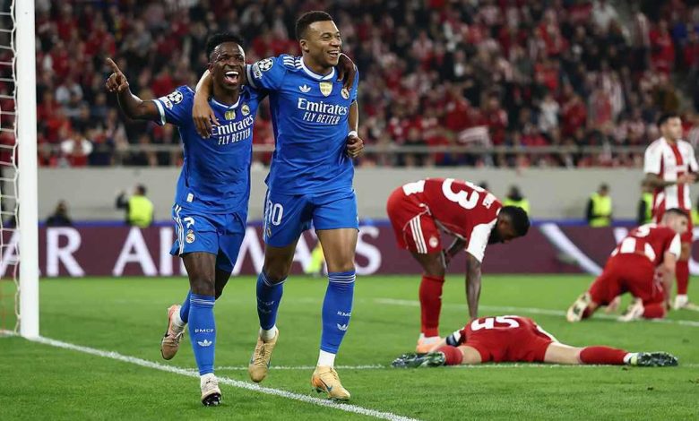 الموعد والقنوات الناقلة لمباراة الجزائر والبحرين في كأس العرب