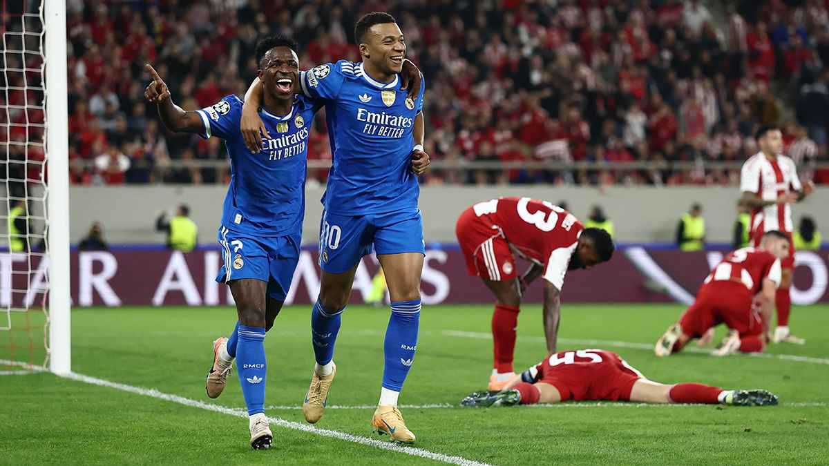 الموعد والقنوات الناقلة لمباراة الجزائر والبحرين في كأس العرب