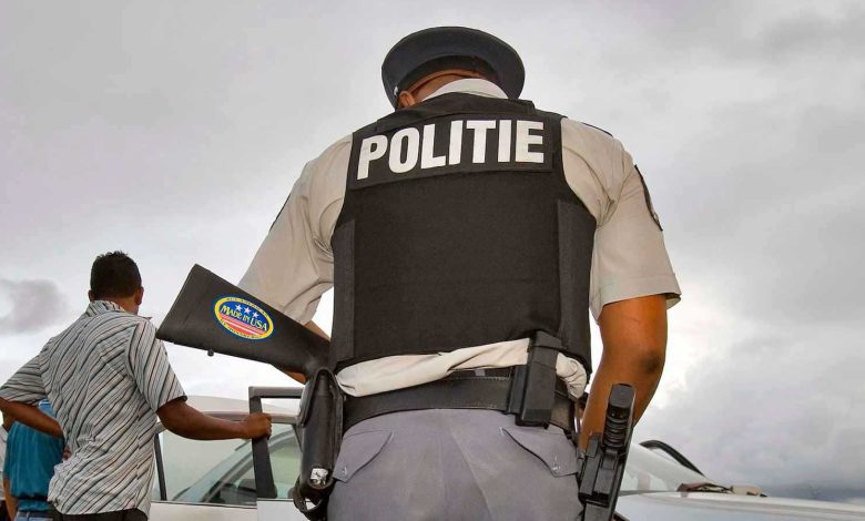 بعد 21 عاماً.. شاب مختطف يعثر على أسرته الحقيقية