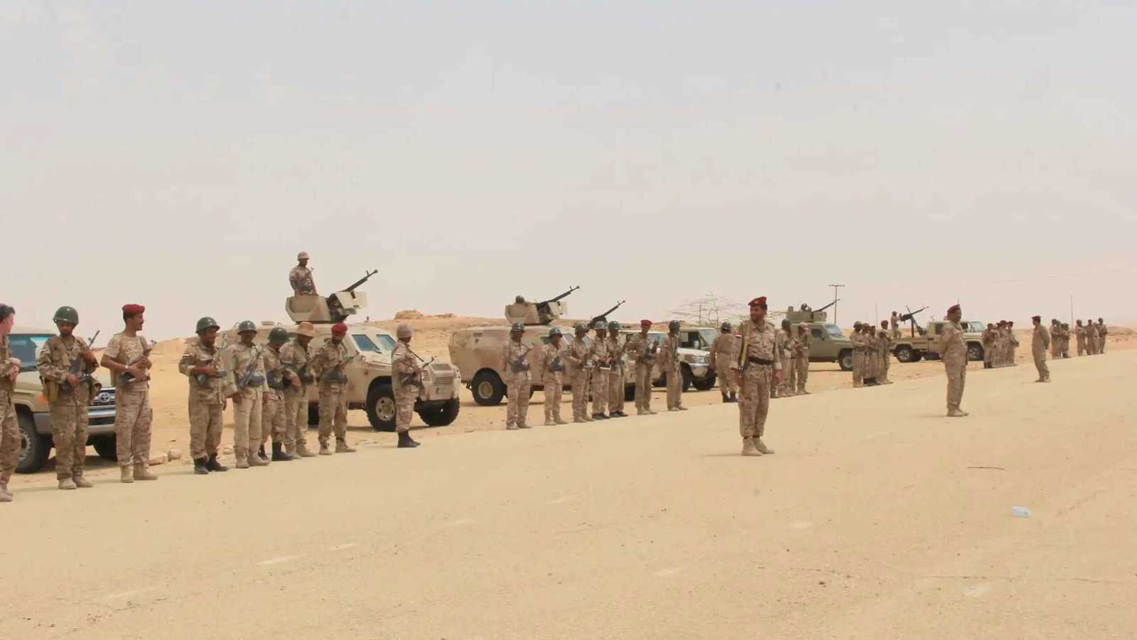 تمهيدًا لمفاوضات الأسرى.. الحكومة اليمنية تسلم 26 جثة للحوثيين