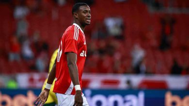 الأهلي المصري يوافق على رحيل نجم الفريق