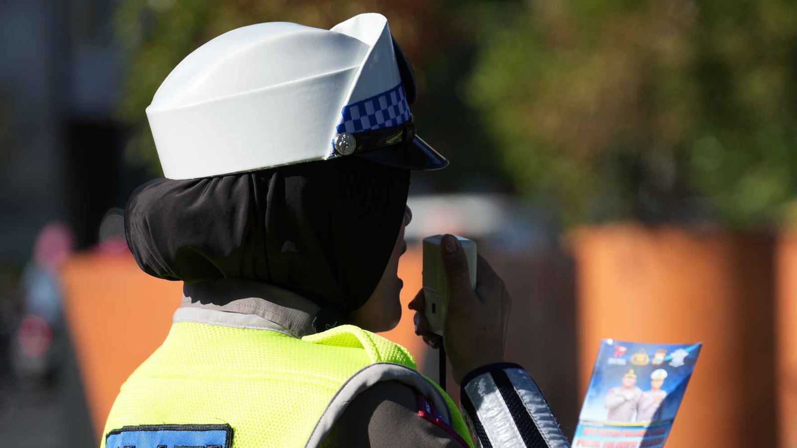 كوميديا سوداء وواقع مرّ.. ماذا قال يوسف الخال عن مسرحية