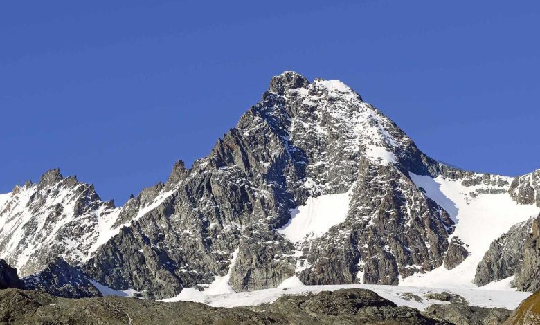 فيديوهات مزيفة لأطباء معروفين تنشر معلومات مضللة في تيك توك