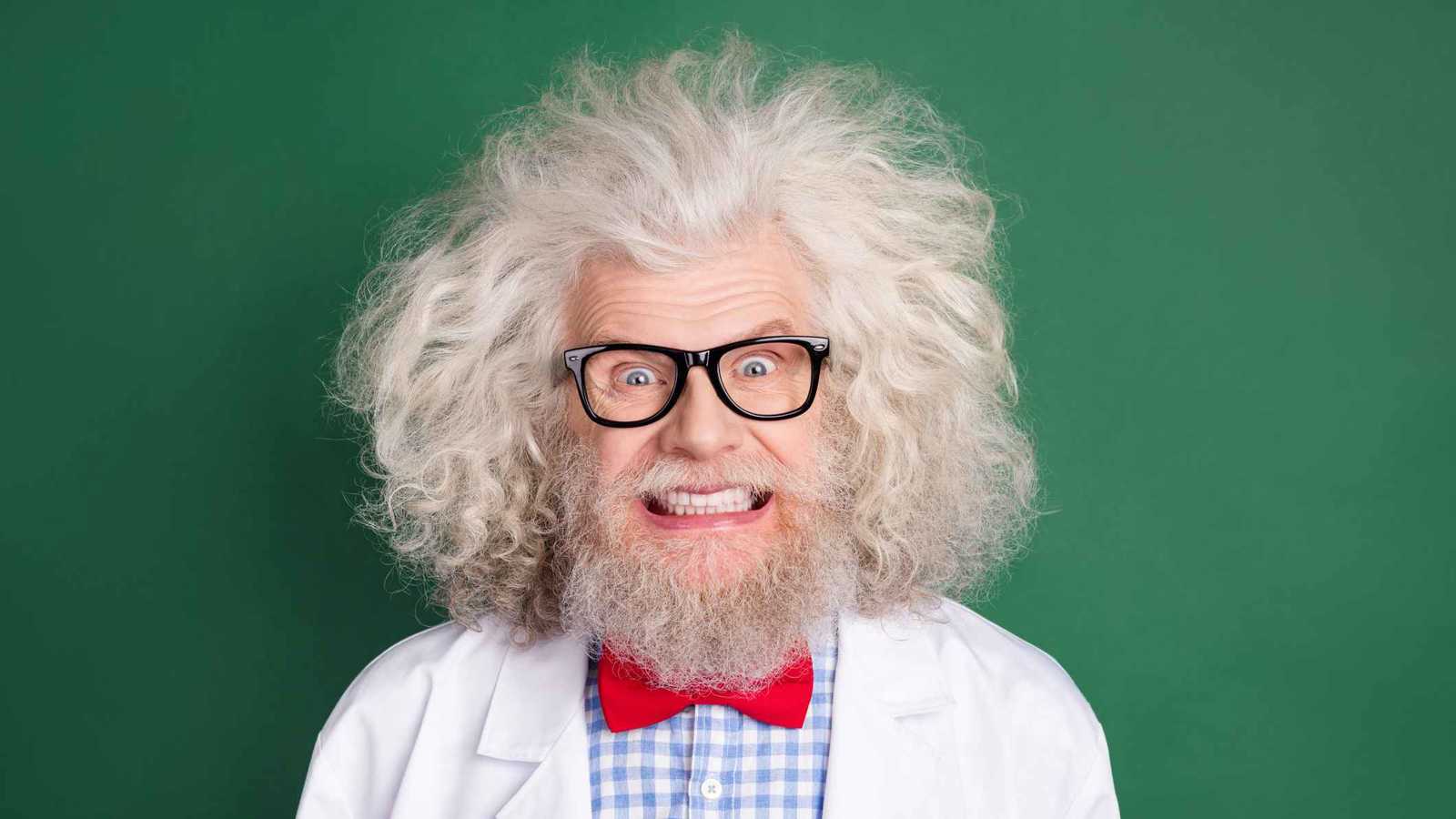 “كرة قدم في السماء”.. فيديو مذهل يحقق ملايين المشاهدات