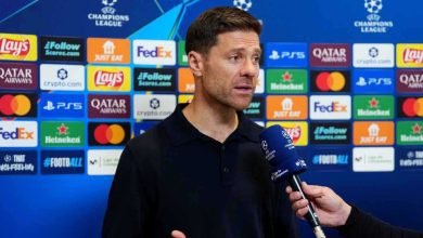 هل ألقى سلوت بمحمد صلاح