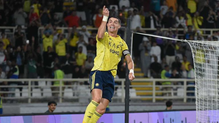 بعد الاجتماع السري وتصاعد الغضب.. مجلس الزمالك يحدد موقفه من الاستقالة