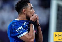 الهلال يتصدر المشهد في آسيا