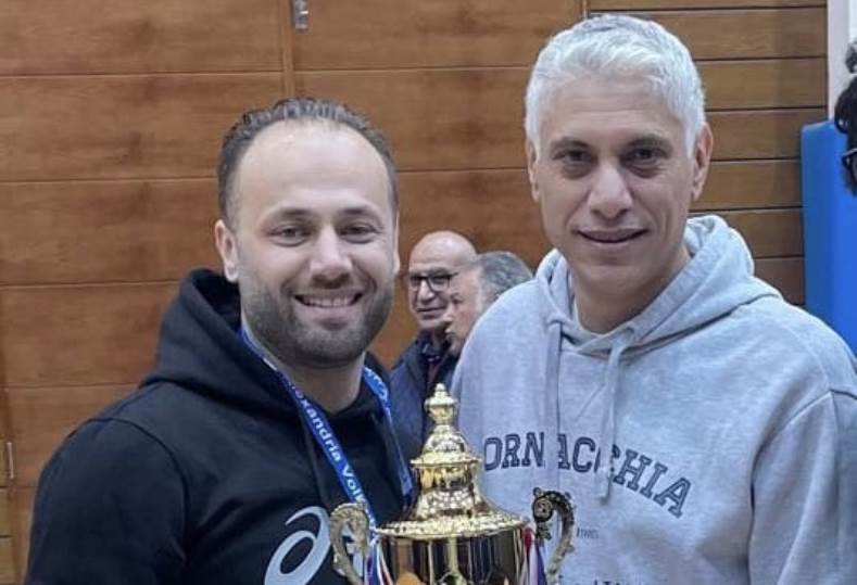 أبو سيف مع أحمد سمير بعد التتويج بالكأس