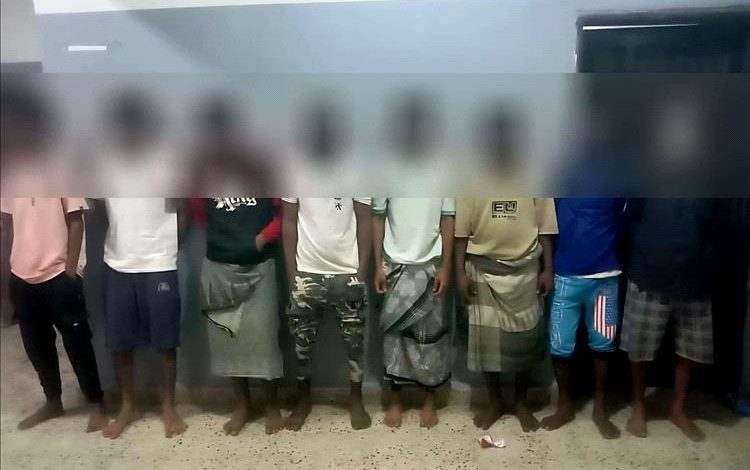 أمن العاصمة عدن يطيح بعصابة متخصصة في سرقة منازل وممتلكات المواطنين بالممدارة