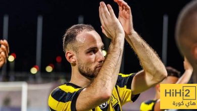 أول تعليق من ميتاي بعد تتويجه بجائزة القلب الأحمر والأسود !