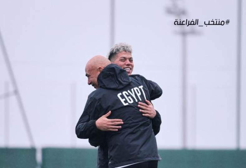 إمام عاشور مع حسام حسن