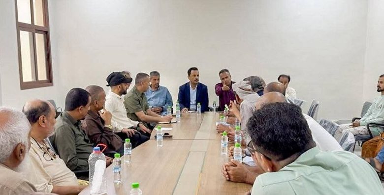 اجتماع بعدن يناقش تنظيم أسعار الأسماك