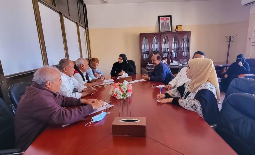 اجتماع في تعز يناقش أوضاع صندوق النظافة والتحسين بالمحافظة