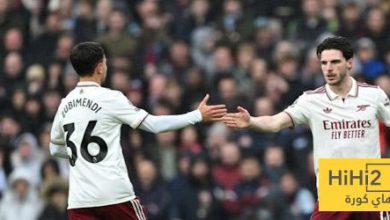 عين على زوبيميندي في مباراة أستون فيلا