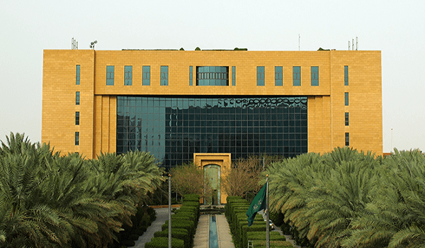 "البلديات" ترصد تعدي عدم تسوير مباني تحت الإنشاء