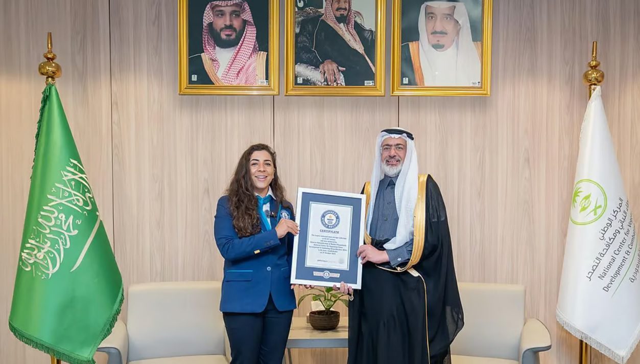 بـ95 طنًا من البذور.. إنجاز بيئي سعودي عالمي في موسوعة "غينيس"