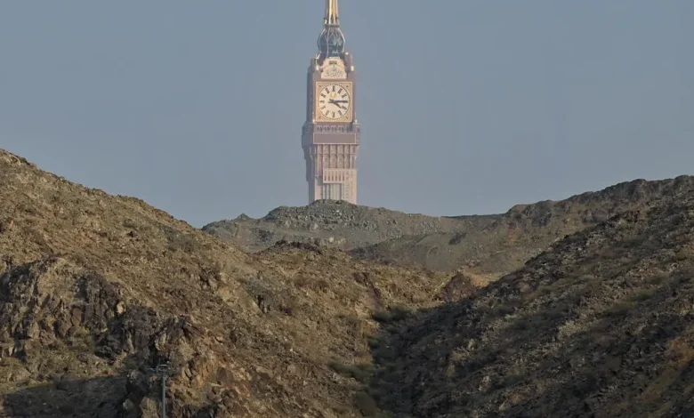 حراء وثور وأبي قبيس.. جبال مقدسة وشواهد تاريخية رسمت ملامح هوية مكة الطبيعية