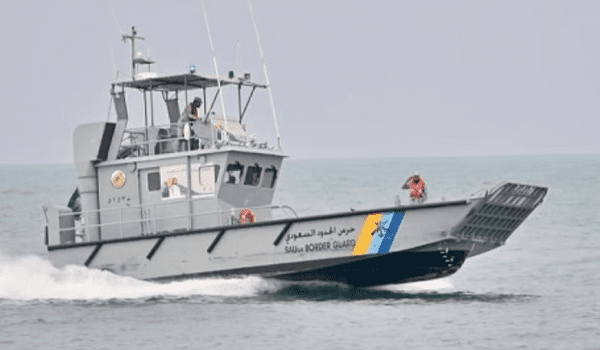 حرس الحدود بجازان ينقذ طفلًا من الغرق أثناء ممارسة السباحة