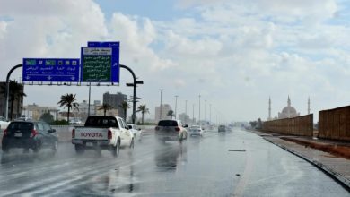 طقس اليوم.. توقعات بأمطار ورياح مثيرة للأتربة على 6 مناطق