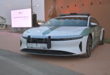 لوحة «أ ب ل 1447» توثق رمزية مهرجان الإبل في معرض وزارة الداخلية