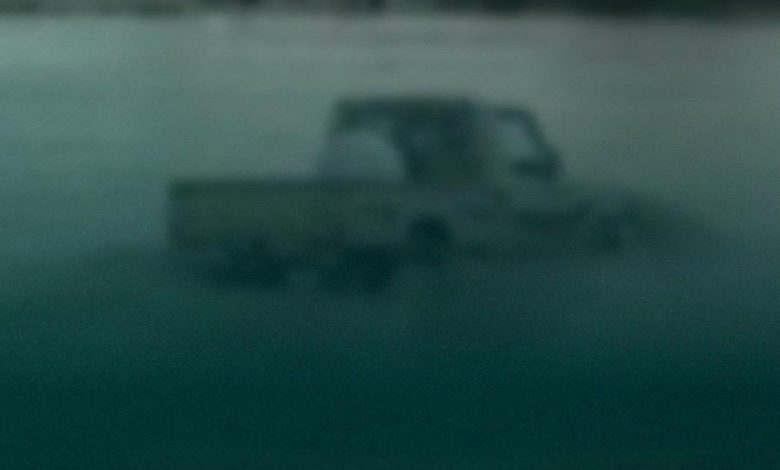 مرور الرياض يباشر واقعة ارتكاب قائد مركبة مخالفة عبور الشعاب أثناء جريانها برماح