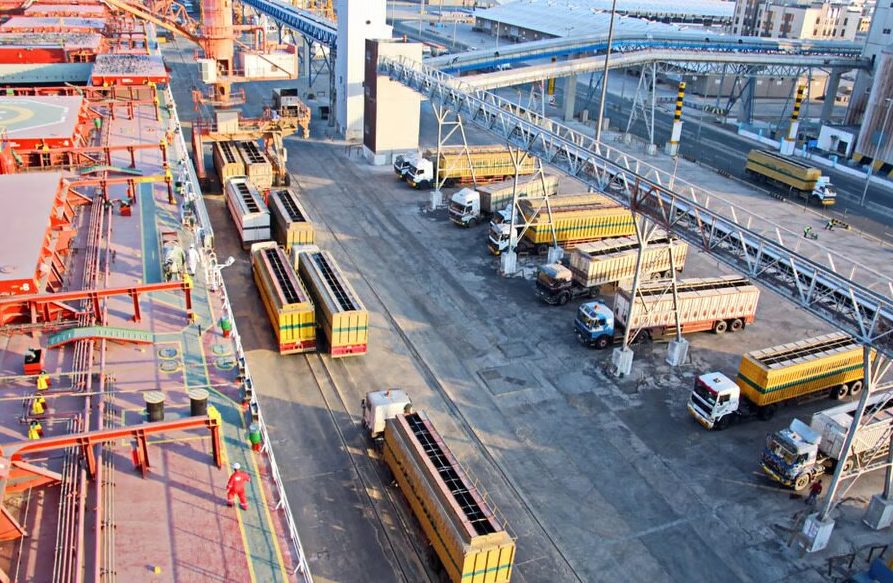 نمو الخدمات اللوجستية في السعودية يرفع المراكز المقفلة إلى 23 مركزا