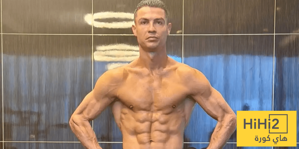 صورة – كم حصدت صورة استعراض رونالدو لعضلاته المذهلة؟