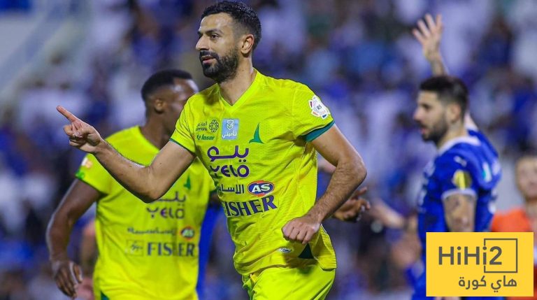 الخليج يستعيد هدافه قبل مواجهة الهلال