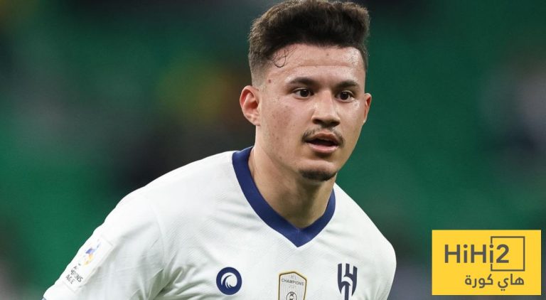 عبدالله الحمدان أمام قرار صعب .. هل يترك الهلال مقابل 8 مليون ؟