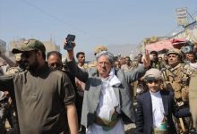 البركاني يصل المعافر ويفتتح مشروعين للمياه