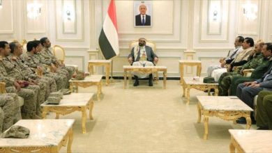 اللواء سلطان العرادة: القضية والغاية الوطنية الكبرى للبلاد هي تحرير العاصمة صنعاء