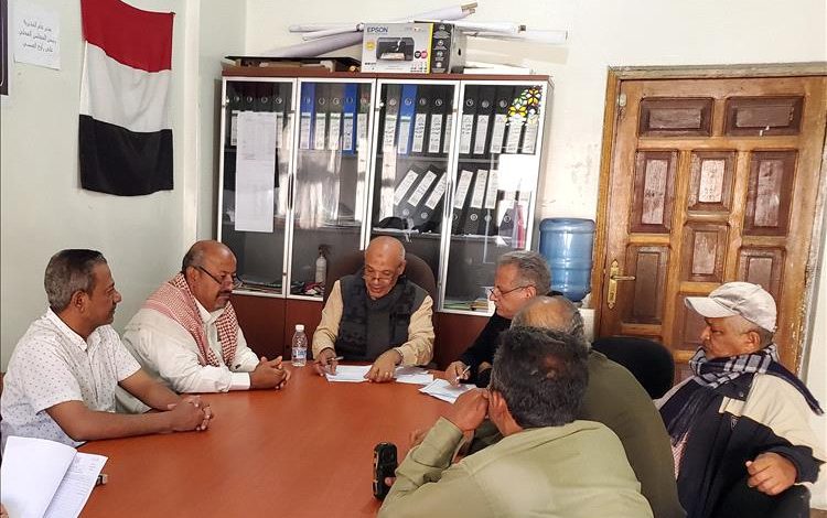 تنفيذي مديرية حيفان يستعرض تقارير النصف الثاني من العام