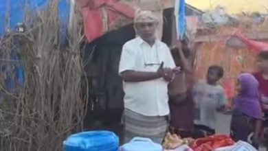 مدير الوحدة التنفيذية بالحديدة يدعو للتحرك الجاد لإغاثة النازحين في الخوخة