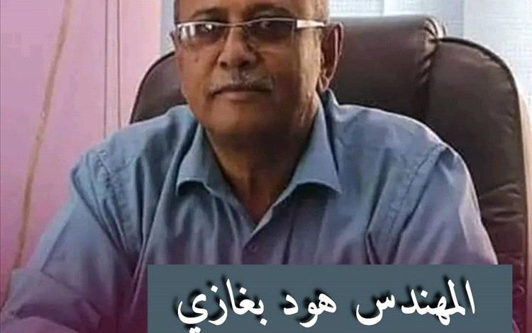 مدير عام تبن يطالب من فوق منصة خيمة أبناء الحوطة وتبن بإعلان الدولة الجنوبية كاملة السيادة