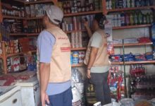 مكتب الصناعة والتجارة ينفذ نزولًا ميدانيًا للرقابة على الأسواق في مديرية التواهي