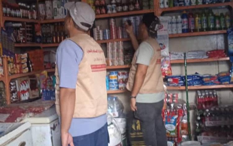 مكتب الصناعة والتجارة ينفذ نزولًا ميدانيًا للرقابة على الأسواق في مديرية التواهي