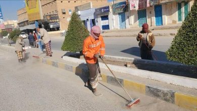 وحدة النظافة والتحسين بمديرية القطن تنفذ حملة نظافة واسعة في شوارع المديرية