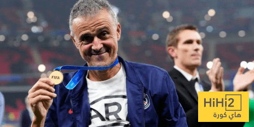 عدد بطولات إنريكي مع باريس سان جيرمان