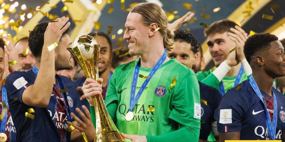 قاهر فلامينغو افضل لاعب في باريس سان جيرمان