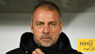 فليك يدير تشكيلة متعددة الوظائف