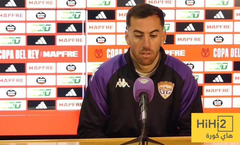 لاعب غوادالاخارا يكشف رد فعل الجماهير بمواجهة برشلونة