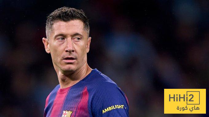 موقف برشلونة من استمرار ليفاندوفسكي !