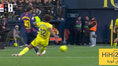 هل استحق لاعب فياريال الطرد بعد التدخل على لامين يامال ؟