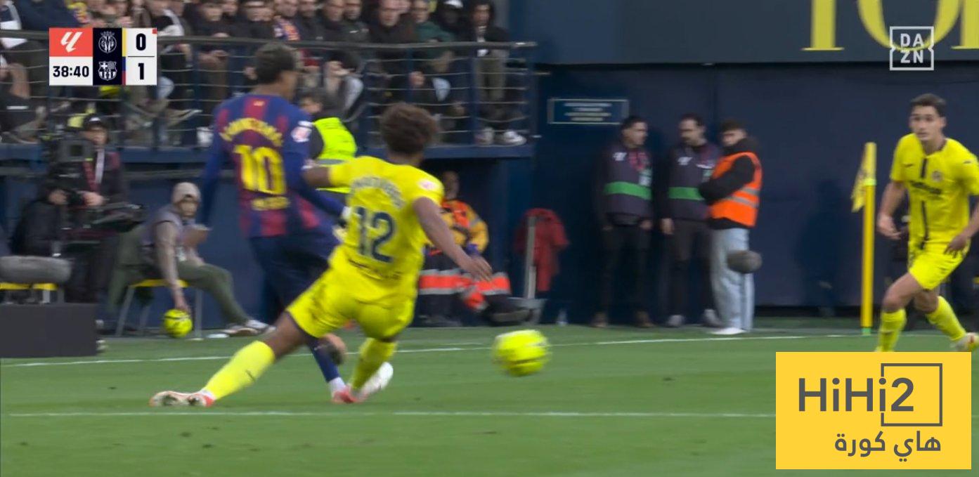 هل استحق لاعب فياريال الطرد بعد التدخل على لامين يامال ؟