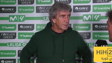 هل يفاجئك شيء في تشكيلة برشلونة اليوم ؟ مدرب بيتيس يُجيب