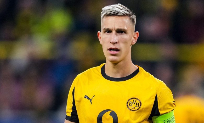 برشلونة ينتظر رد حاسم من ظهير دورتموند