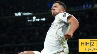 صور .. عائلة بيلينغهام في مدرجات البرنابيو لمتابعة مباراة اشبيلية