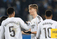 صورة – مدافع ريال مدريد يصارع أسد في الإجازة